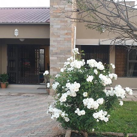 Villa Lombe, Off Great East Road, Silverest Silver Rest Extérieur photo